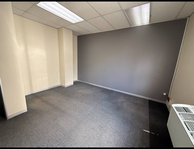 313M² OFFICE TO LET IN RIVIERA